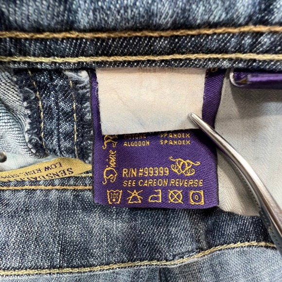 Divine Rights‎ of Denim Jeans Size 30 Low Rise Super Flare Distressed - Picture 7 of 16
